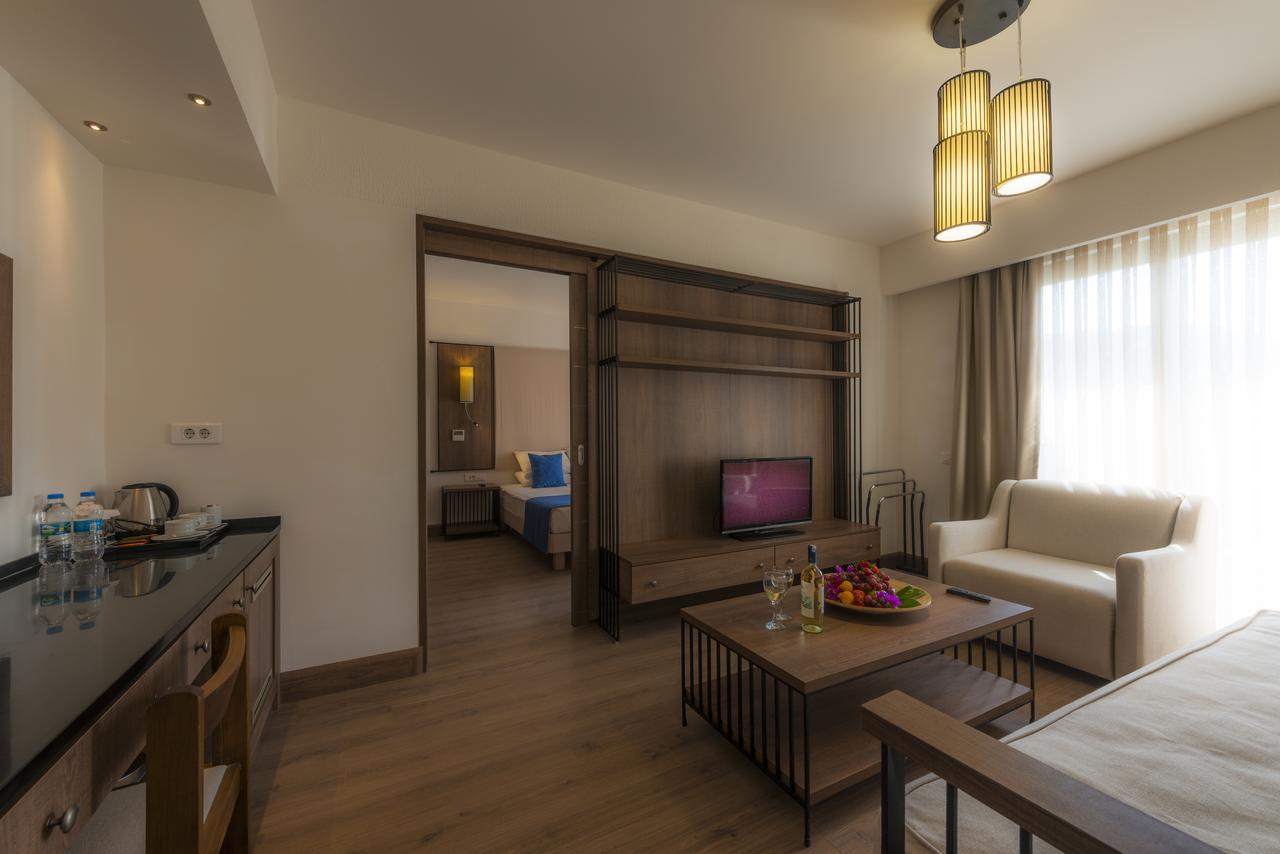 Liv Hotel By Bellazure Akyarlar Kültér fotó